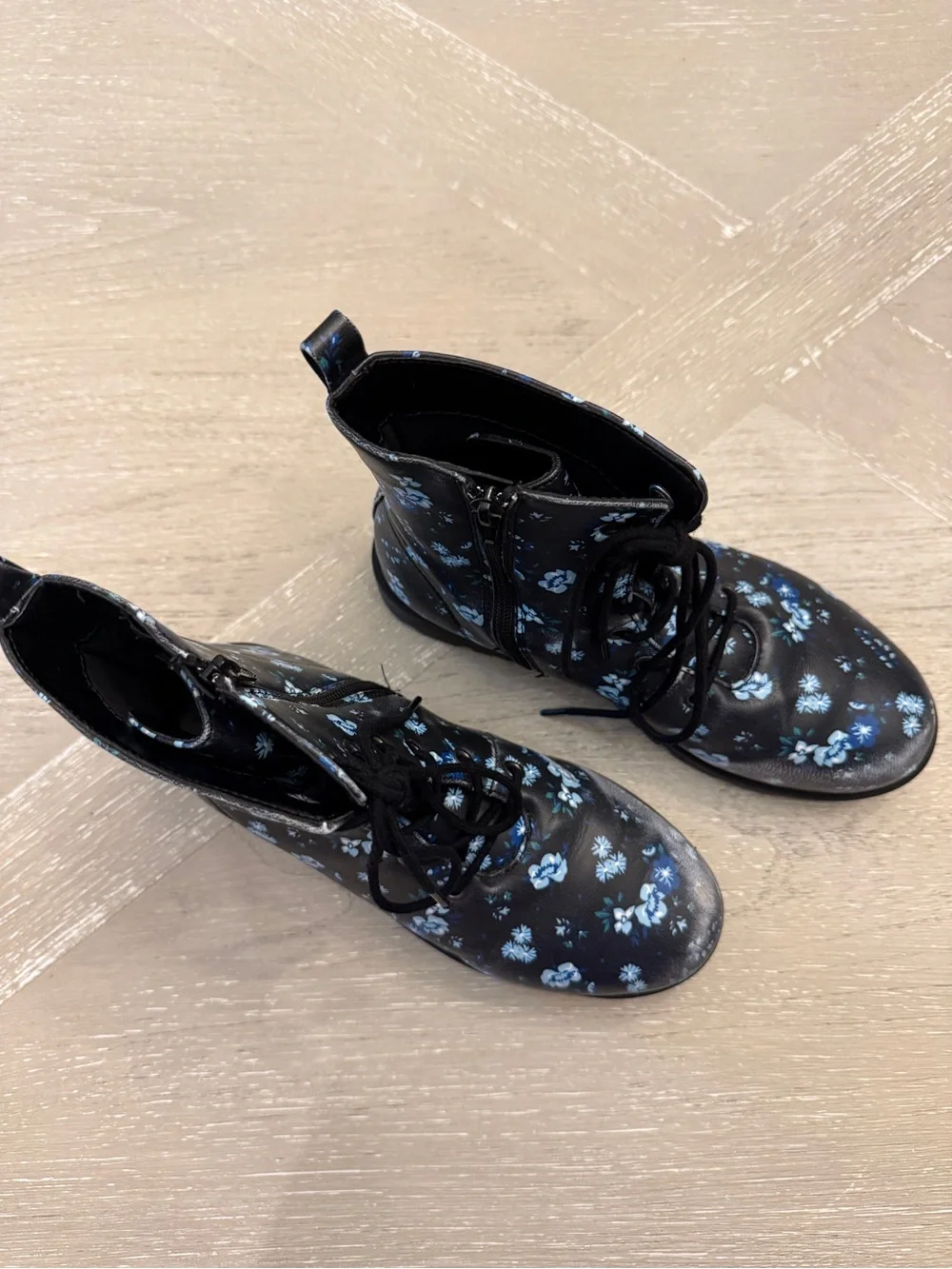 Girls' Black Floral Lace-Up Ankle Combat Boots